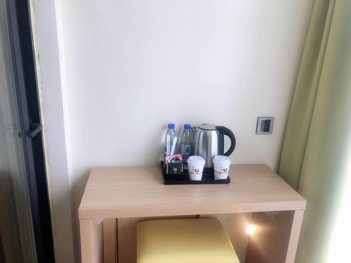 IU Hotel Guiyang Olympic Sports Center China Resources Vientiane Bagian luar foto